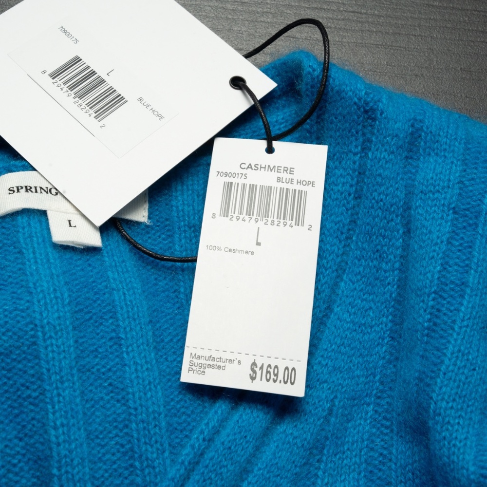 Spring + Mercer - Cashmere Ribbed V-Neck Sweater‎ - Picture 5 of 7